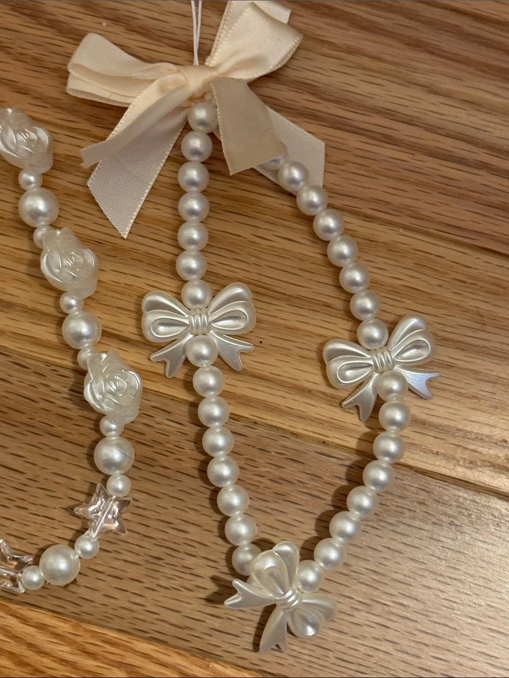 Pearl Beaded Phone Wristlet Charm with Bows and Roses NEE